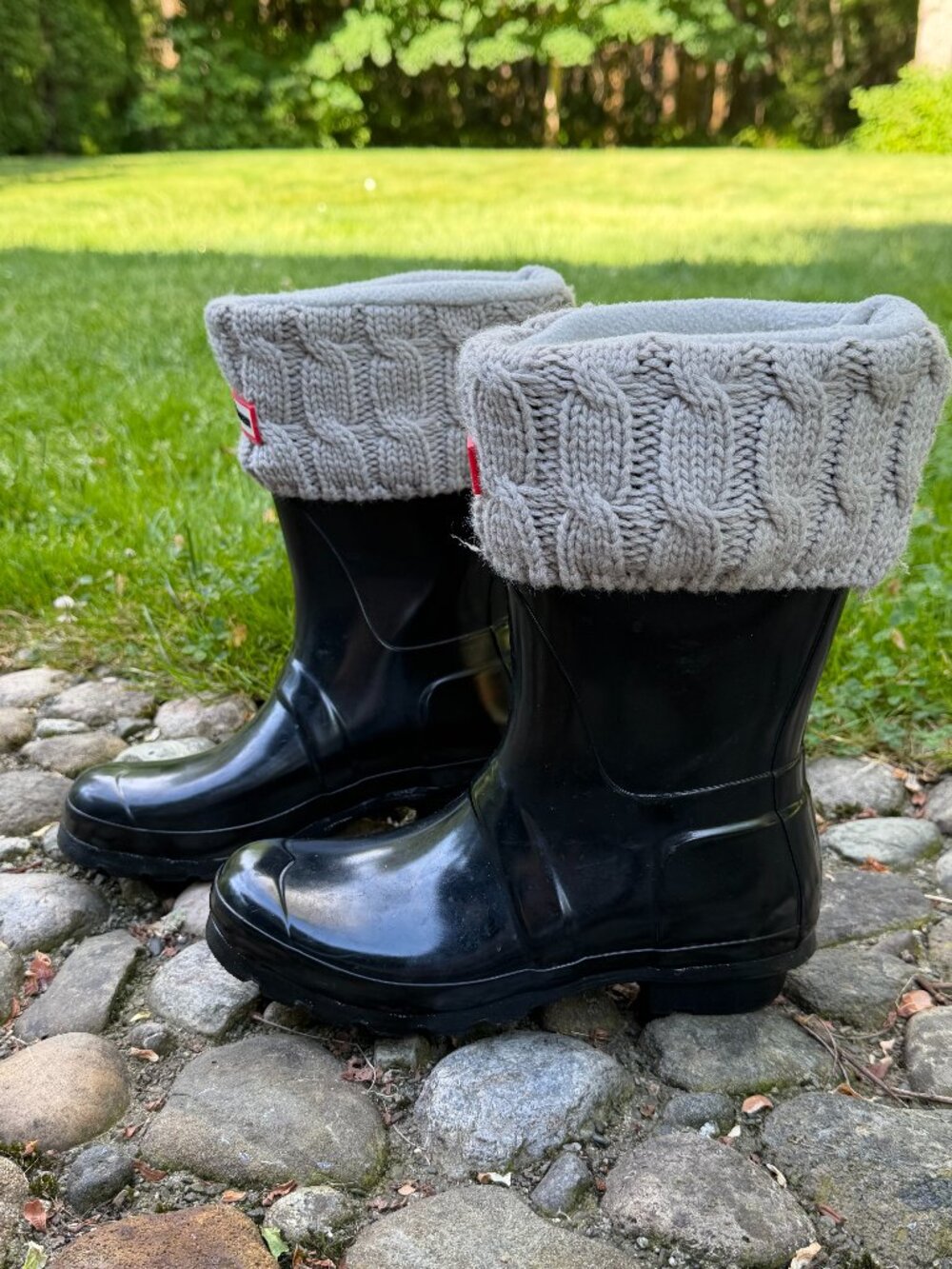 Hunter Black Rain Boots with Gray Cable Knit Cuffs Size 7 11" Tall - Picture 2 of 7
